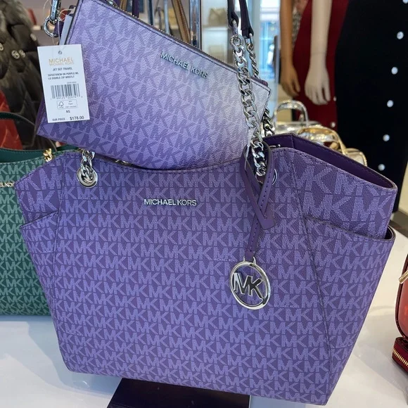 MICHAEL KORS JST Lg Chain Shoulder Tote & Double Zip Wristlet Wallet
Dk Purple - Picture 6 of 16